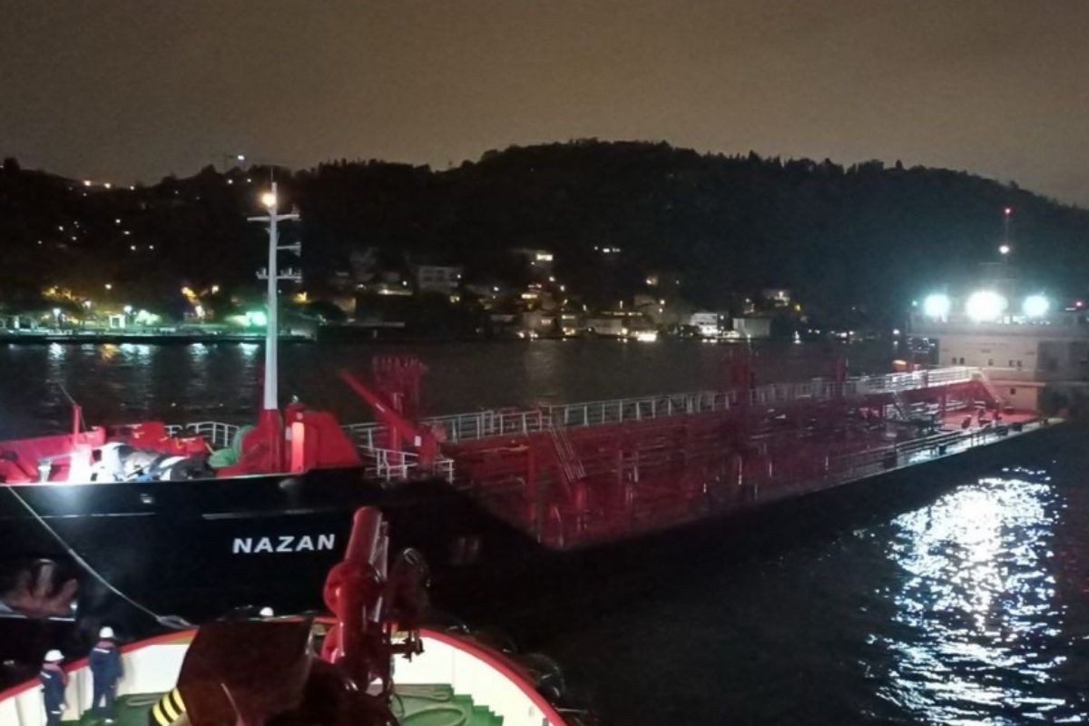 İstanbul Boğazı’nda tanker dümen arızası yaptı, gemi trafiği askıya alındı